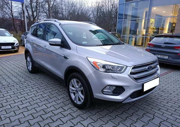 Ford Kuga cena 75900 przebieg: 81072, rok produkcji 2017 z Rzeszów małe 191